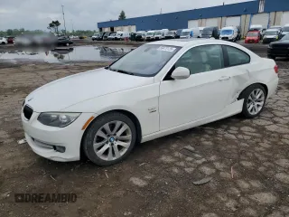 2011 BMW 3 Series 328i xDrive z VIN WBAKF3C55BE567355, wystawiony jako Copart lot #58473125 z przebiegiem 126 512 mil mil oraz Czysty tytuł • Clean title. Historia ofert i sprzedaży dostępna na DreamBid. Obrazek 1.