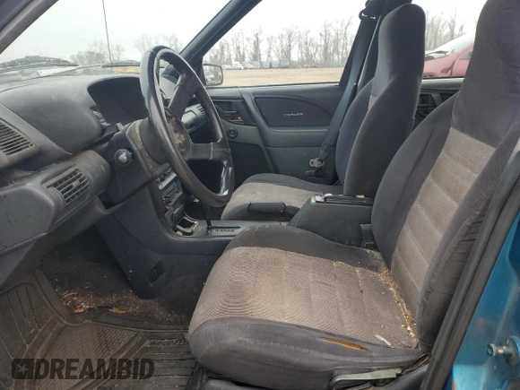 1993 Chevrolet Cavalier with VIN 1G1JC8444P7213714, listed as a Copart auction lot 43815125 with 226,411 mi miles and Salvage Title. Bid and sale history available at DreamBid. Image 7.