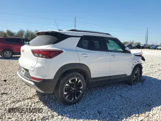2021 Chevrolet TrailBlazer LT with VIN KL79MPSL9MB136520, listed as a Copart auction lot 48891395 with 66,691 mi miles and Salvage Title. Bid and sale history available at DreamBid. Image 3.