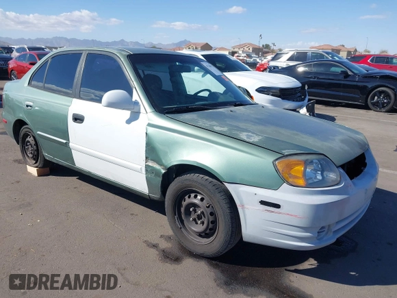 2005 Hyundai Accent GLS with VIN KMHCG45C95U620716, listed as a IAAI auction lot 41740573 with 187,971 mi miles. Bid and sale history available at carsss.com. Image 1.