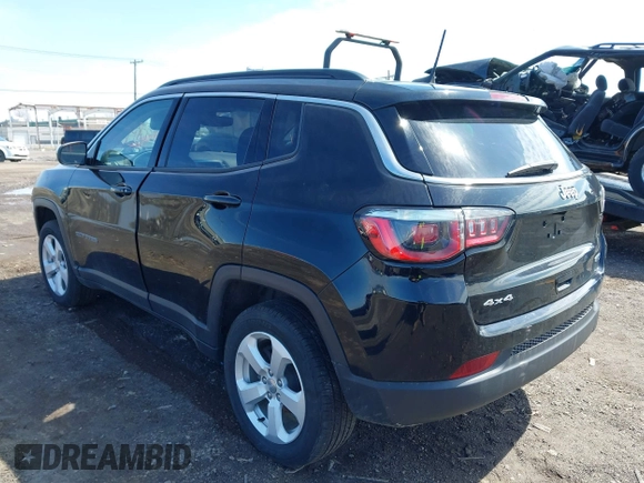 2020 Jeep Compass Latitude with VIN 3C4NJDBB6LT219710, listed as a IAAI auction lot 41907981 with 41,256 mi miles. Bid and sale history available at carsss.com. Image 3.