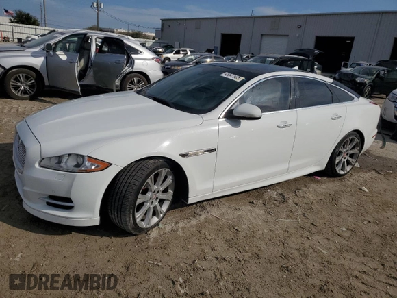 2015 Jaguar XJ with VIN SAJWA1CZ9F8V88418, listed as a Copart auction lot 45547965 with 82,423 mi miles and Salvage Title. Bid and sale history available at carsss.com. Image 1.