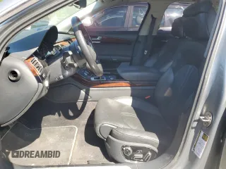 2012 Audi A8 z VIN WAURVAFDXCN001167, wystawiony jako Copart lot #57227105 z przebiegiem 154 409 mil mil oraz Szkoda całkowita • Salvage title. Historia ofert i sprzedaży dostępna na DreamBid. Obrazek 7.