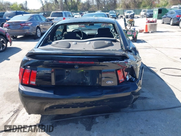 2000 Ford Mustang with VIN 1FAFP4042YF252802, listed as a IAAI auction lot 41994872 with 189,081 mi miles. Bid and sale history available at carsss.com. Image 16.