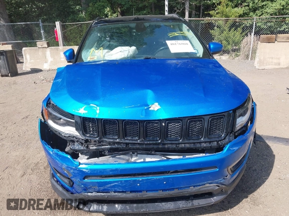 2018 Jeep Compass Latitude with VIN 3C4NJCBB7JT327275, listed as a IAAI auction lot 40176960 with 74,320 mi miles. Bid and sale history available at carsss.com. Image 13.