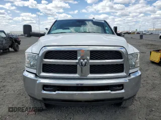 2015 Ram 2500 Tradesman z VIN 3C6UR5HL8FG615300, wystawiony jako Copart lot #56932694 z przebiegiem 167 808 mil mil oraz Szkoda całkowita • Salvage title. Historia ofert i sprzedaży dostępna na DreamBid. Obrazek 5.