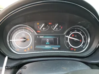 2016 Buick Regal Premium II z VIN 2G4GS5GX5G9165711, wystawiony jako Copart lot #57128855 z przebiegiem 109 474 mil mil oraz Szkoda całkowita • Salvage title. Historia ofert i sprzedaży dostępna na DreamBid. Obrazek 9.