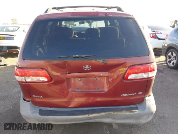 2002 Toyota Sienna CE with VIN 4T3ZF19C12U438162, listed as a IAAI auction lot 41725040 with 241,080 mi miles. Bid and sale history available at carsss.com. Image 17.