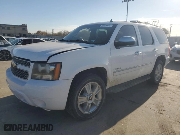 2010 Chevrolet Tahoe LTZ z VIN 1GNUCCE06AR203496, wystawiony jako Copart lot #83473464 z przebiegiem 157 480 mil mil oraz Szkoda całkowita • Salvage title. Historia ofert i sprzedaży dostępna na DreamBid. Obrazek 1.