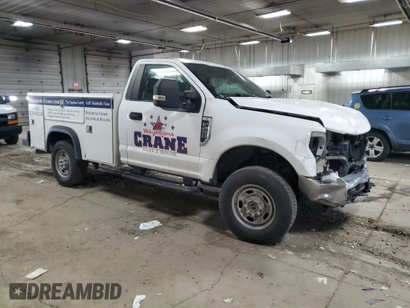 2019 Ford Super Duty F-250 SRW XL with VIN 1FDBF2B61KEC55892, listed as a Copart auction lot 49674695 with 137,749 mi miles and Non Repairable. Bid and sale history available at carsss.com. Image 4.