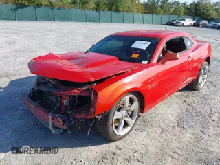 2010 Chevrolet Camaro 2SS z VIN 2G1FK1EJ4A9176836, wystawiony jako IAAI lot #41994863 z przebiegiem 151 249 mil mil oraz . Historia ofert i sprzedaży dostępna na DreamBid. Obrazek 2.