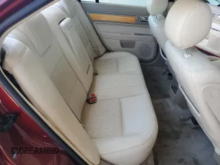 2007 Lincoln MKZ z VIN 3LNHM26T67R633256, wystawiony jako Copart lot #61353005 z przebiegiem 108 106 mil mil oraz Szkoda całkowita • Salvage title. Historia ofert i sprzedaży dostępna na DreamBid. Obrazek 10.