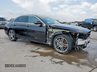 2019 Mercedes-Benz E-Class E 300 with VIN WDDZF4JB8KA587807, listed as a Copart auction lot 51324935 with 96,527 mi miles and Clean Title. Bid and sale history available at carsss.com. Image 4.