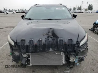 2016 Jeep Cherokee Latitude with VIN 1C4PJLCB7GW128303, listed as a Copart auction lot 53908255 with 104,098 mi miles and Clean title. Bid and sale history available at DreamBid. Image 5.