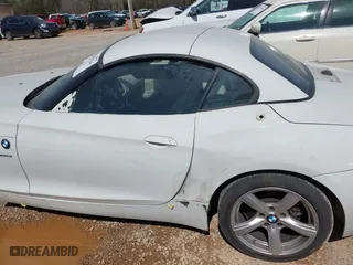 2011 BMW Z4 sDrive30i with VIN WBALM5C55BE380154, listed as a IAAI auction lot 41815724 with 118,062 mi miles. Bid and sale history available at carsss.com. Image 6.