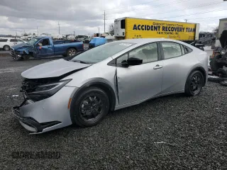 2024 Toyota Prius SE z VIN JTDACACU8R3020850, wystawiony jako Copart lot #49415455 z przebiegiem 12 564 mil mil oraz Szkoda całkowita • Salvage title. Historia ofert i sprzedaży dostępna na DreamBid. Obrazek 1.