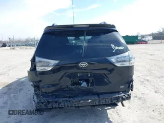 2015 Toyota Sienna SE with VIN 5TDXK3DC9FS652765, listed as a IAAI auction lot 41723922 with 105,679 mi miles. Bid and sale history available at carsss.com. Image 17.