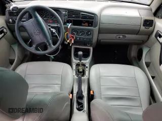 1997 Volkswagen Jetta z VIN 3VWSA81H3VM118926, wystawiony jako Copart lot #88302575 z przebiegiem 214 359 mil mil oraz Szkoda całkowita • Salvage title. Historia ofert i sprzedaży dostępna na DreamBid. Obrazek 8.