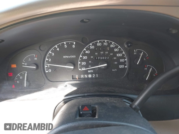 1997 Ford Ranger XLT with VIN 1FTCR15X0VPA25106, listed as a IAAI auction lot 42061204 with 173,022 mi miles. Bid and sale history available at carsss.com. Image 7.