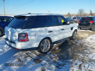 2011 Land Rover Range Rover Sport HSE Lux z VIN SALSK2D42BA715153, wystawiony jako IAAI lot #41649413 z przebiegiem Nie podano mil oraz . Historia ofert i sprzedaży dostępna na DreamBid. Obrazek 4.