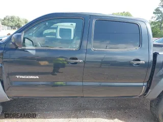 2007 Toyota Tacoma PreRunner with VIN 3TMJU62N87M041424, listed as a IAAI auction lot 41913237 with 230,050 mi miles. Bid and sale history available at carsss.com. Image 14.
