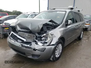 2012 Kia Sedona LX with VIN KNDMG4C78C6447514, listed as a Copart auction lot 46035374 with 180,367 mi miles and Clean Title. Bid and sale history available at carsss.com. Image 2.