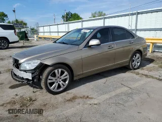 2009 Mercedes-Benz C 300 Sport z VIN WDDGF54X39F268378, wystawiony jako Copart lot #56969595 z przebiegiem 188 746 mil mil oraz Szkoda całkowita • Salvage title. Historia ofert i sprzedaży dostępna na DreamBid. Obrazek 1.