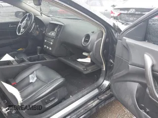 2014 Nissan Maxima SV z VIN 1N4AA5AP5EC910054, wystawiony jako IAAI lot #42251371 z przebiegiem 208 413 mil mil oraz . Historia ofert i sprzedaży dostępna na DreamBid. Obrazek 5.
