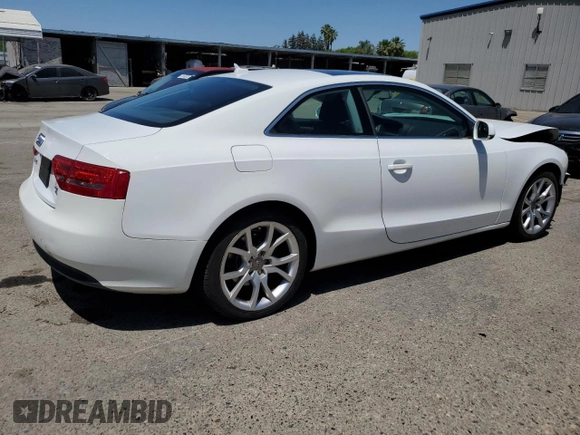 2012 Audi A5 Premium Plus z VIN WAULFAFR0CA024527, wystawiony jako Copart lot #57881905 z przebiegiem 151 689 mil mil oraz Czysty tytuł • Clean title. Historia ofert i sprzedaży dostępna na DreamBid. Obrazek 3.