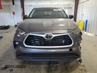 2024 Toyota Highlander LE with VIN 5TDKDRAH4RS529743, listed as a Copart auction lot 53196865 with 31,678 mi miles and Salvage title. Bid and sale history available at DreamBid. Image 5.