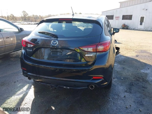 2018 Mazda Mazda3 5-Door Touring with VIN 3MZBN1L31JM200628, listed as a IAAI auction lot 41680209 with 95,656 mi miles. Bid and sale history available at carsss.com. Image 17.
