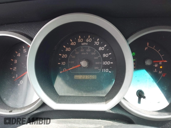 2007 Toyota 4Runner SR5 with VIN JTEZU14R378067211, listed as a IAAI auction lot 41781896 with 237,509 mi miles and . Bid and sale history available at DreamBid. Image 7.