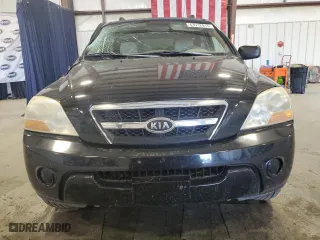 2009 Kia Sorento LX with VIN KNDJD735995871407, listed as a Copart auction lot 43912915 with 186,056 mi miles and Salvage Title. Bid and sale history available at carsss.com. Image 5.