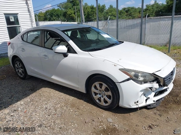 2014 Mazda Mazda3 i Sport with VIN JM1BM1U75E1175758, listed as a IAAI auction lot 40202671 with 172,759 mi miles. Bid and sale history available at carsss.com. Image 1.