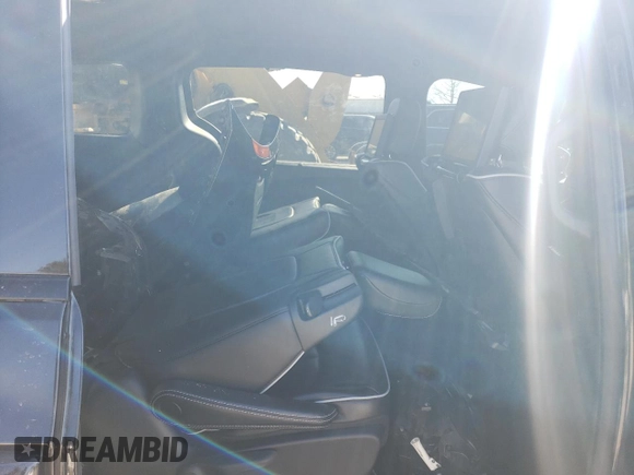 2023 Chrysler Pacifica Hybrid Limited with VIN 2C4RC1S77PR501630, listed as a Copart auction lot 46143825 with 39,419 mi miles and Salvage title. Bid and sale history available at DreamBid. Image 11.
