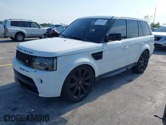 2013 Land Rover Range Rover Sport HSE z VIN SALSF2D42DA809718, wystawiony jako IAAI lot #42335912 z przebiegiem 153 297 mil mil oraz . Historia ofert i sprzedaży dostępna na DreamBid. Obrazek 2.