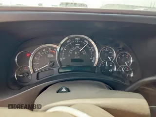 2005 Cadillac Escalade with VIN 1GYEC63N55R202532, listed as a Copart auction lot 61166525 with 229,312 mi miles and Clean title. Bid and sale history available at DreamBid. Image 9.