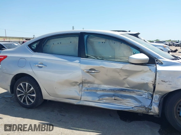 2016 Nissan Sentra SR with VIN 3N1AB7AP2GL644991, listed as a IAAI auction lot 42004372 with Not Provided miles and . Bid and sale history available at DreamBid. Image 12.