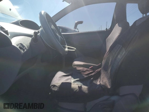 2000 Toyota ECHO with VIN JTDAT1230Y0081585, listed as a Copart auction lot 83421684 with Not Provided miles and Salvage Title. Bid and sale history available at DreamBid. Image 7.