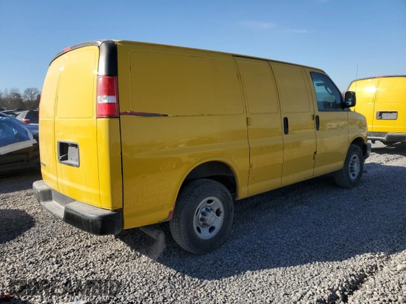 2020 Chevrolet Express Cargo Van with VIN 1GCWGAFP8L1129652, listed as a Copart auction lot 45386515 with 210,632 mi miles and Clean Title. Bid and sale history available at carsss.com. Image 3.
