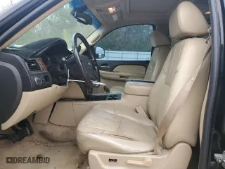 2007 Chevrolet Suburban LT with VIN 3GNFC16017G200008, listed as a Copart auction lot 89213525 with 337,620 mi miles and Salvage Title. Bid and sale history available at carsss.com. Image 7.
