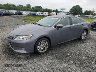 2014 Lexus ES 330 with VIN JTHBK1GG0E2126221, listed as a Copart auction lot 61949975 with 196,574 mi miles and Salvage title. Bid and sale history available at DreamBid. Image 1.