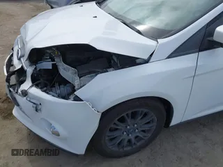 2012 Ford Focus SE с VIN 1FAHP3F2XCL121264, выставлен на аукционе IAAI как лот 42243139 с пробегом 189 442 миль миль и . История ставок и продаж доступна на DreamBid. Изображение 18.