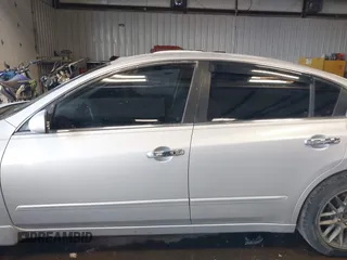 2008 Nissan Altima 2.5 with VIN 1N4AL21E88N538435, listed as a IAAI auction lot 41691649 with 230,967 mi miles. Bid and sale history available at carsss.com. Image 15.