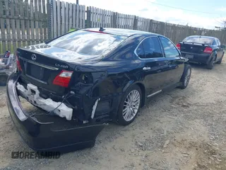 2011 Lexus LS 460 z VIN JTHBL5EF8B5104542, wystawiony jako IAAI lot #42341515 z przebiegiem 163 158 mil mil oraz . Historia ofert i sprzedaży dostępna na DreamBid. Obrazek 4.