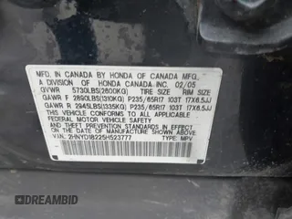 2005 Acura MDX with VIN 2HNYD18225H523777, listed as a IAAI auction lot 41549832 with 204,964 mi miles. Bid and sale history available at carsss.com. Image 9.