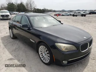 2010 BMW 7 Series 750Li z VIN WBAKB8C52ACY62870, wystawiony jako Copart lot #32775902 z przebiegiem 119 832 mil mil oraz Szkoda całkowita • Salvage title. Historia ofert i sprzedaży dostępna na DreamBid. Obrazek 1.