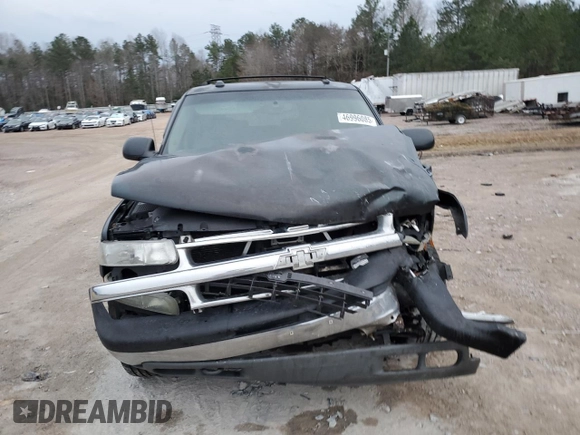 2004 Chevrolet Suburban LS with VIN 1GNFK16Z64J143512, listed as a Copart auction lot 46996085 with 324,596 mi miles and Salvage Title. Bid and sale history available at carsss.com. Image 5.