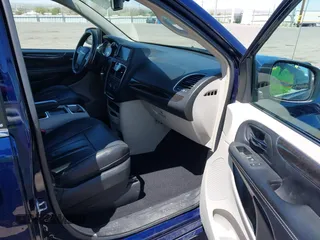 2014 Chrysler Town & Country Touring with VIN 2C4RC1BGXER131707, listed as a IAAI auction lot 42017348 with 120,790 mi miles and . Bid and sale history available at DreamBid. Image 5.