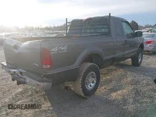 2002 Ford F-250 XL с VIN 1FTNX21F82EB81807, выставлен на аукционе IAAI как лот 41428093 с пробегом Не указан миль и . История ставок и продаж доступна на DreamBid. Изображение 4.